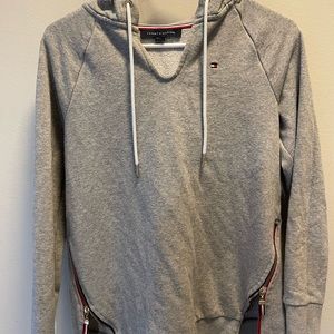 Gray Tommy Hilfiger hoodie sweatshirt size small